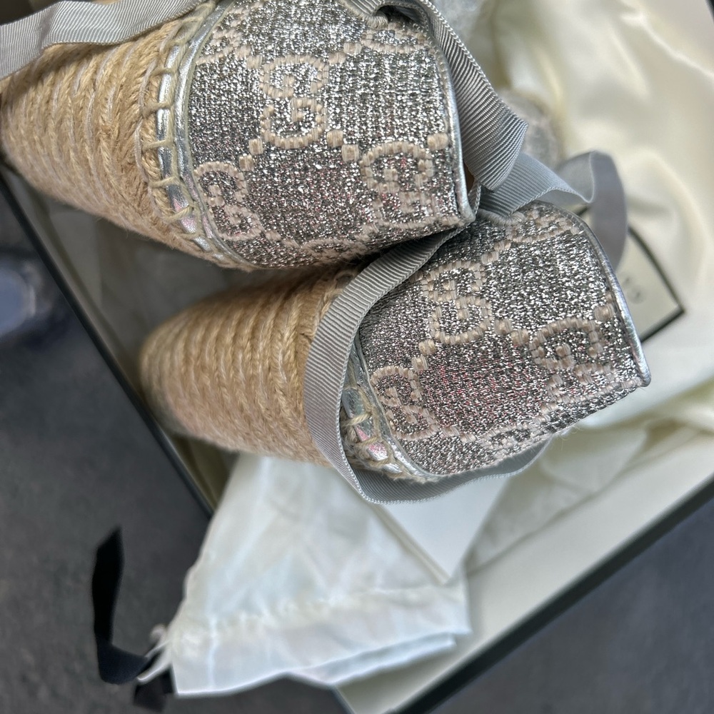 Gucci Silver Lace Espadrille Wedges with Ankle Ties size 7 - Picture 4 of 12